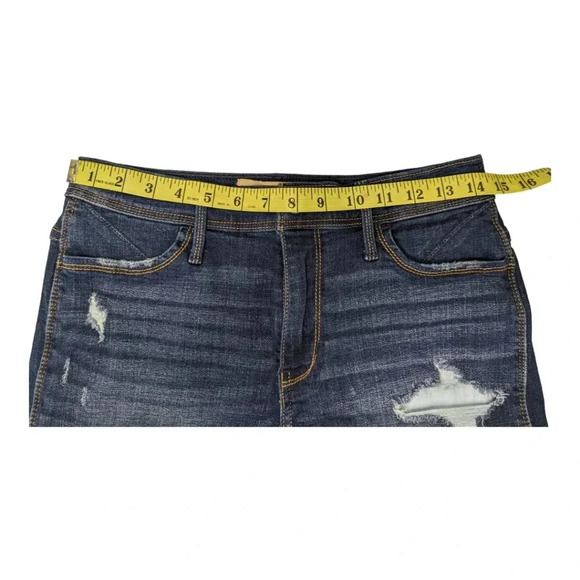 Hollister Short - Short Womens Size 7/W28 Dark Wash Ripped High Rise 2" Inseam - Picture 6 of 9